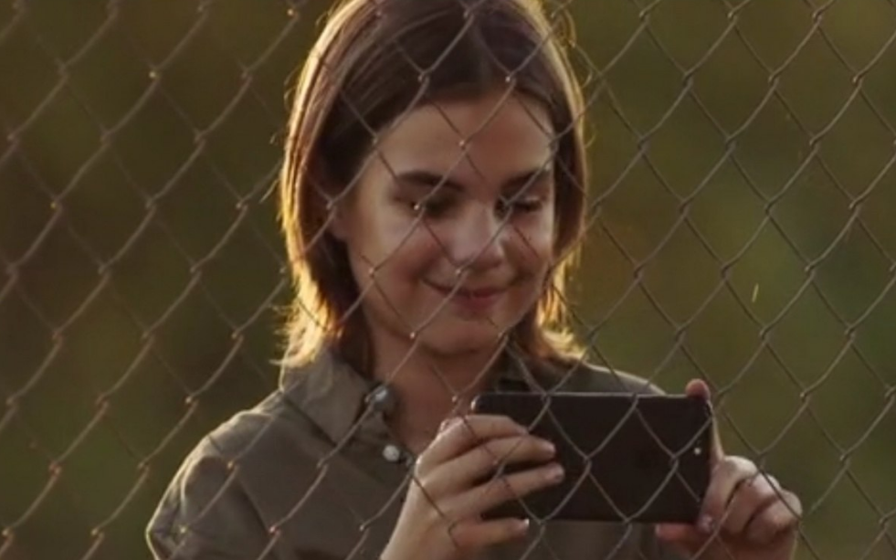 Кадр из фильма "Девочка Миа и белый лев"