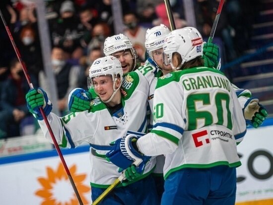     ИГРОКИ «САЛАВАТА ЮЛАЕВА». ФОТО: ХК «САЛАВАТ ЮЛАЕВ»