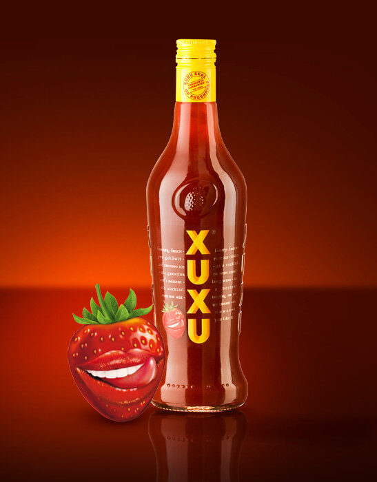 Ликер из свежей клубники с водкой XU XU