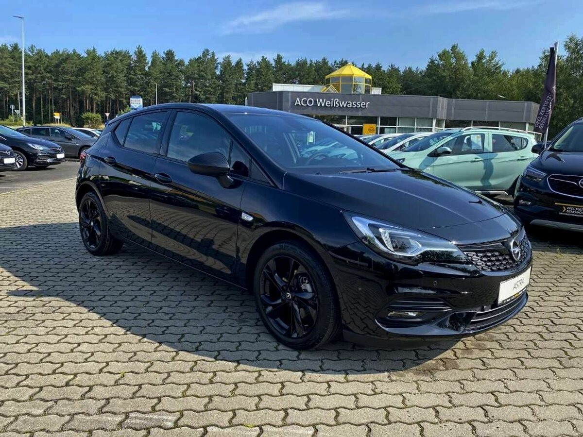 Opel Astra. Фото с сайта autoscout24.de