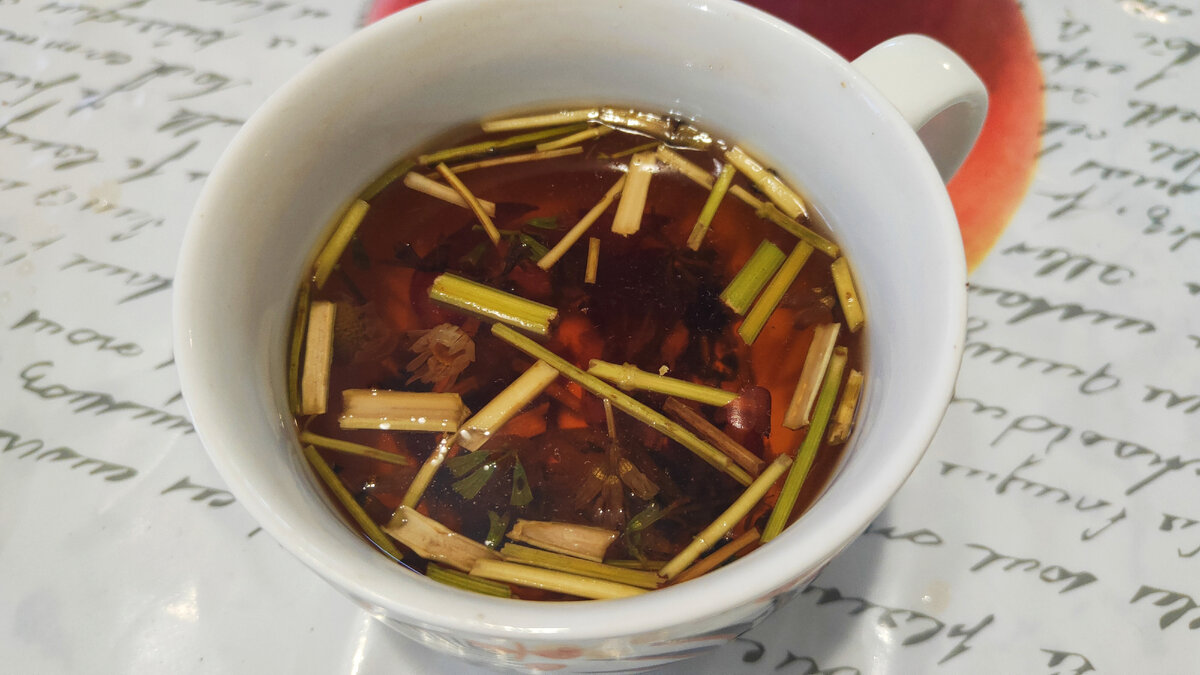 А я ещё завариваю чай из собственных трав. Ммм... Чувствую, не сразу допишу статью :) 