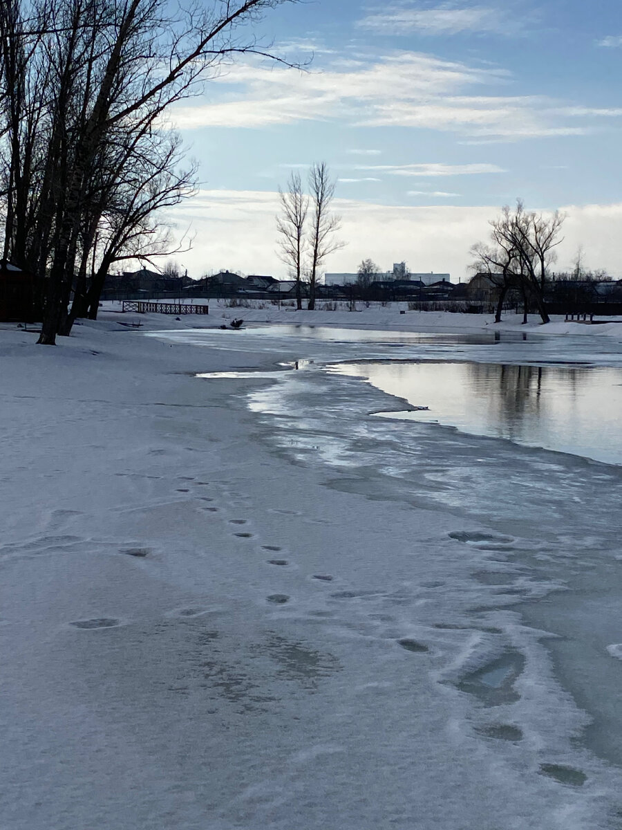 Река бежит, как и время!