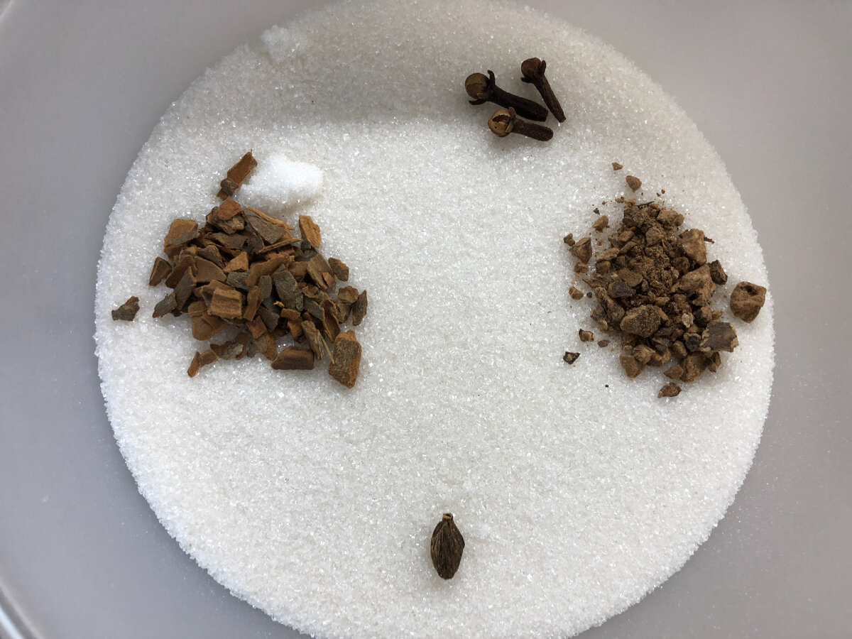 Чуть специй