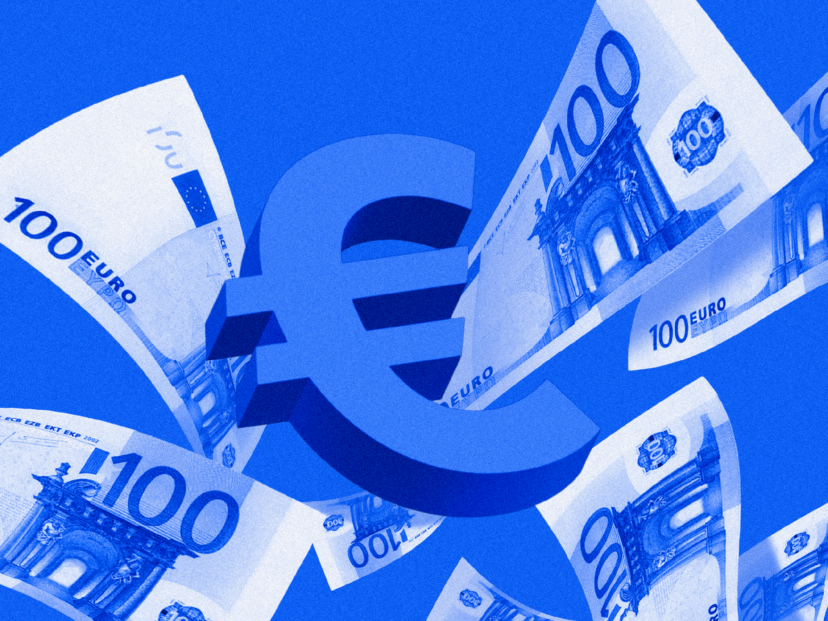 Покупать ли евро сейчас. Евро 2022 деньги. Продажа евро. Влияние санкций 2022