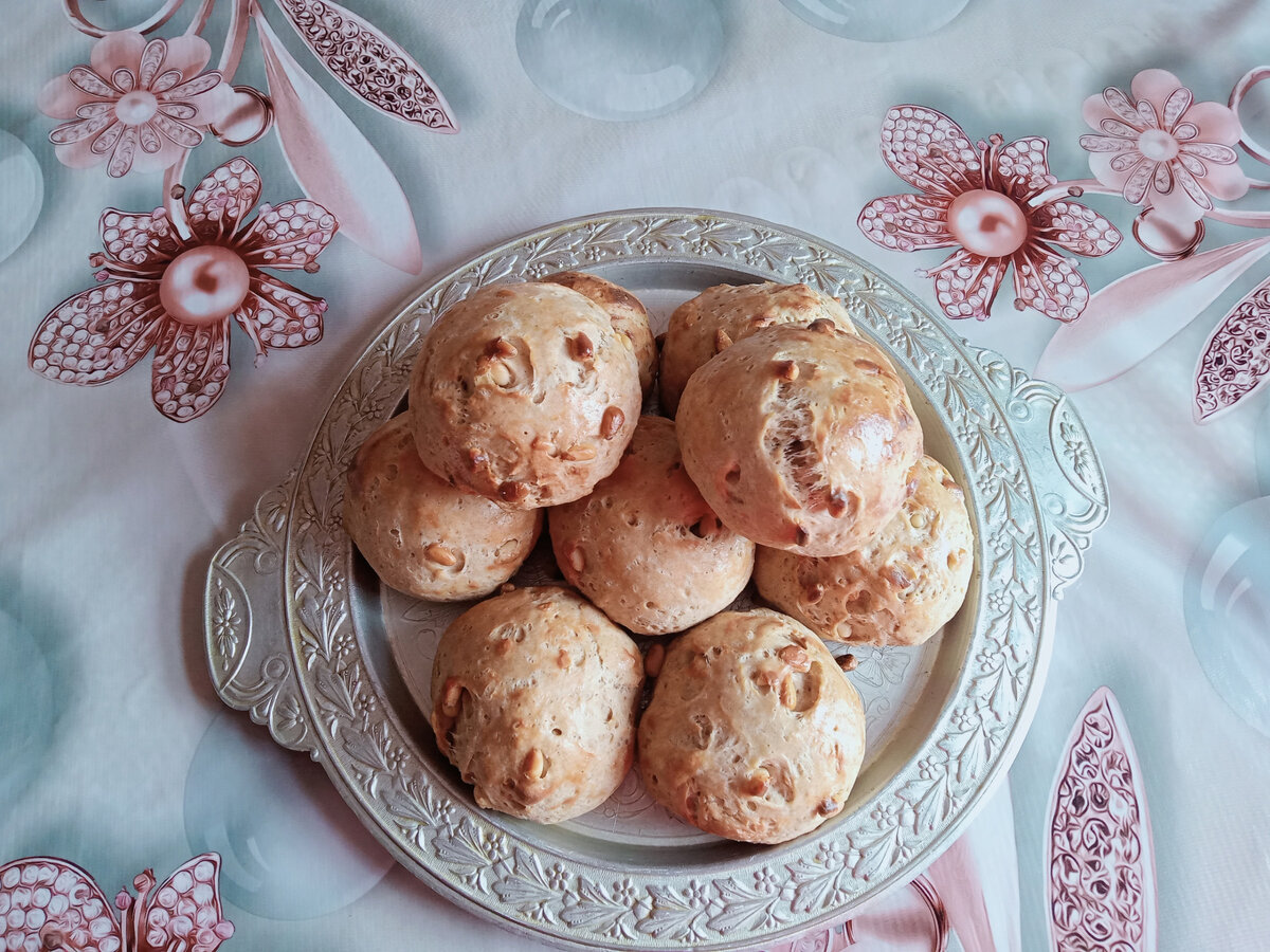 Это просто находка. Хлебцы - Колобки с кедровыми орехами. Питательно,  вкусно и без дрожжей | Божественная кухня | Дзен