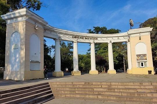    Глава крымского парламента Владимир Константинов не поддержал идею вхождения освобождённого юга Украины в состав Крыма