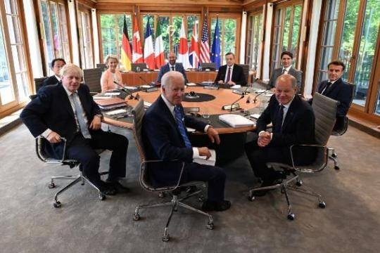    В Кремле высказались о «будоражащих» Запад фотографиях Путина