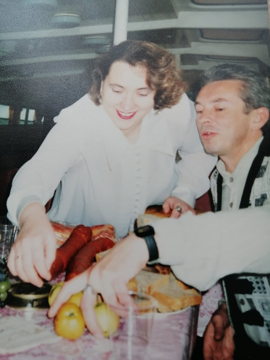 Это отец ребенка🙄