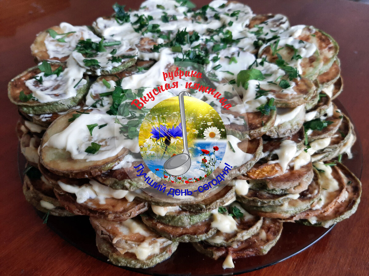 Очень сочный кабачковый торт получился!