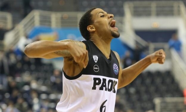    Контракт уроженца Чикаго с нижегородским клубом рассчитан до конца сезона Дмитрий Витюгов