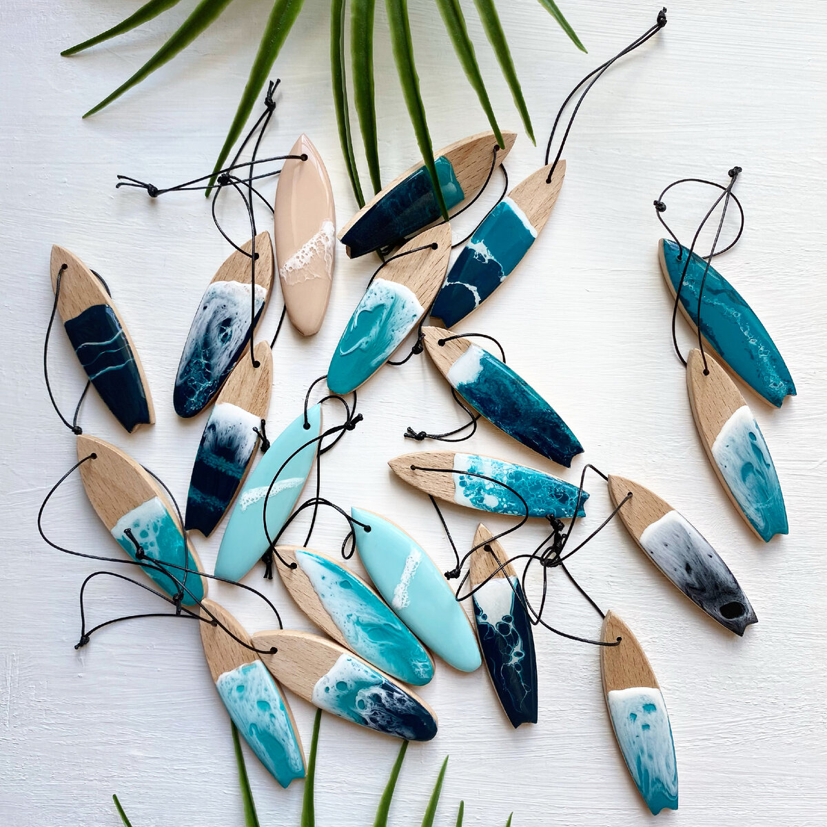 Серфовые брелки от Surf Art True. Серфинг. Брелки. Ручная работа.