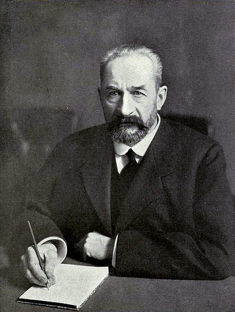 Русский государственный и политический деятель. Первый министр-председатель Временного правительства России с 15 марта по 7 июля 1917 года. 