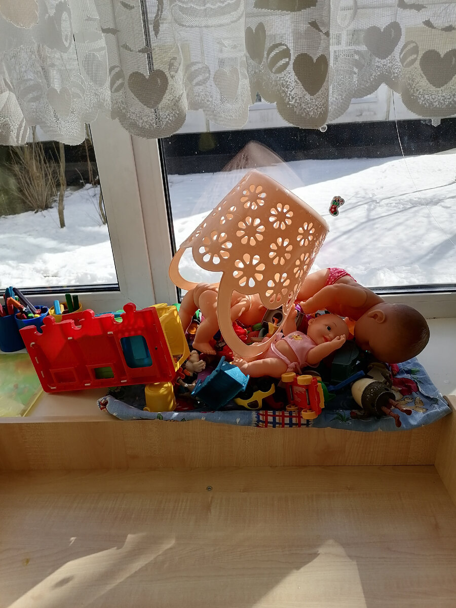 Обязательное мытьё игрушек в государственном детском саду