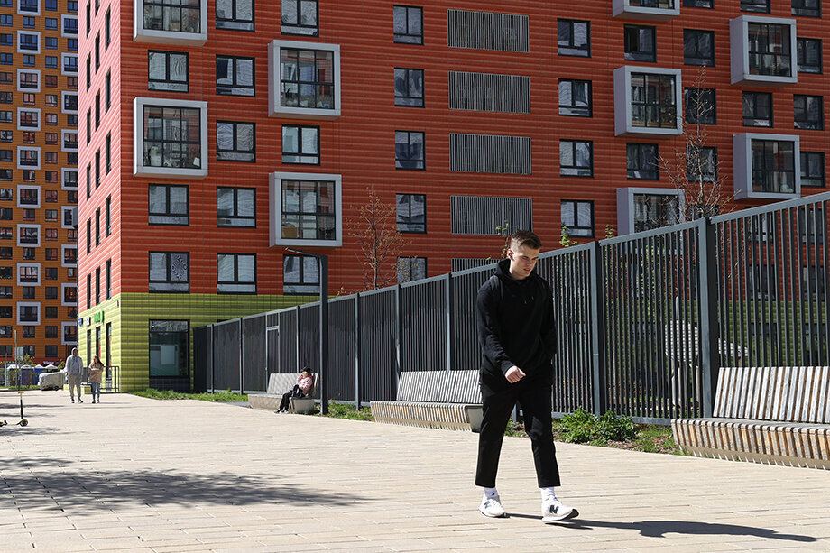 Из-за выросших ставок по ипотеке во втором квартале южноуральцы потеряли интерес к покупке жилья. Фото: Сергей Карпухин/ТАСС