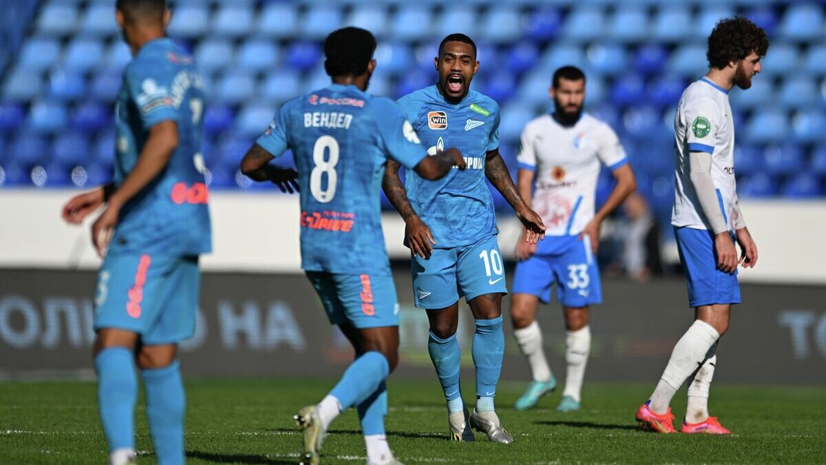    Футбол. РПЛ. Матч "Факел" - "Зенит"© РИА Новости / Рамиль Ситдиков