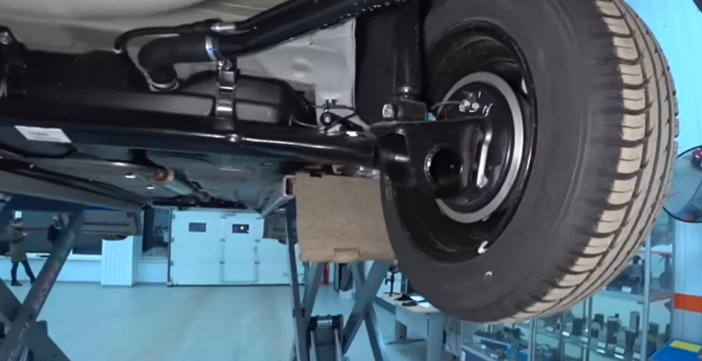 Что нужно знать про б/у Лада Гранта. Какие узлы сколько ходят и служат