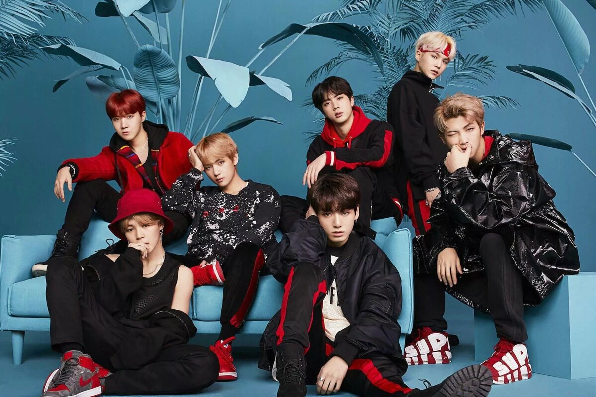 BTS в полном составе