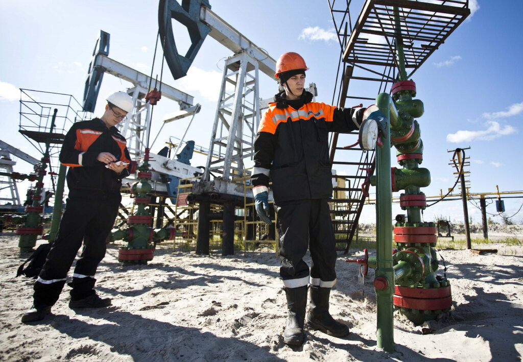    Поступление от налогов нефтяников в бюджет страны выросли на 80%