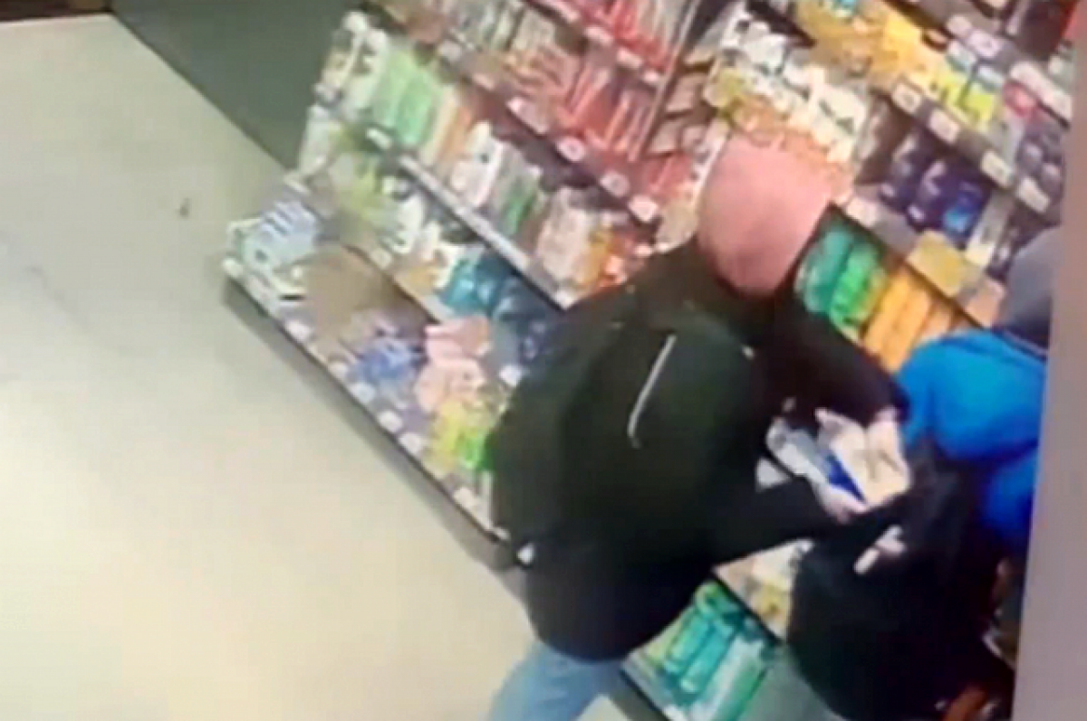    Тюменец с подругой украли с прилавка магазина 45 флаконов шампуня