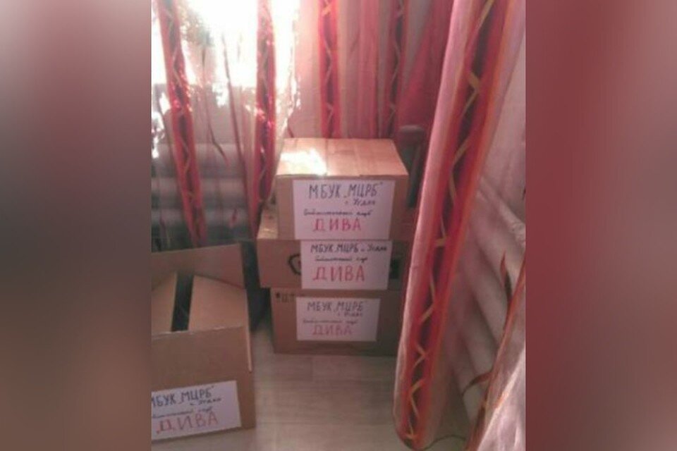     Женщины отправили за короткий промежуток времени уже несколько посылок бойцам. Фото: Зинаида Балданова.