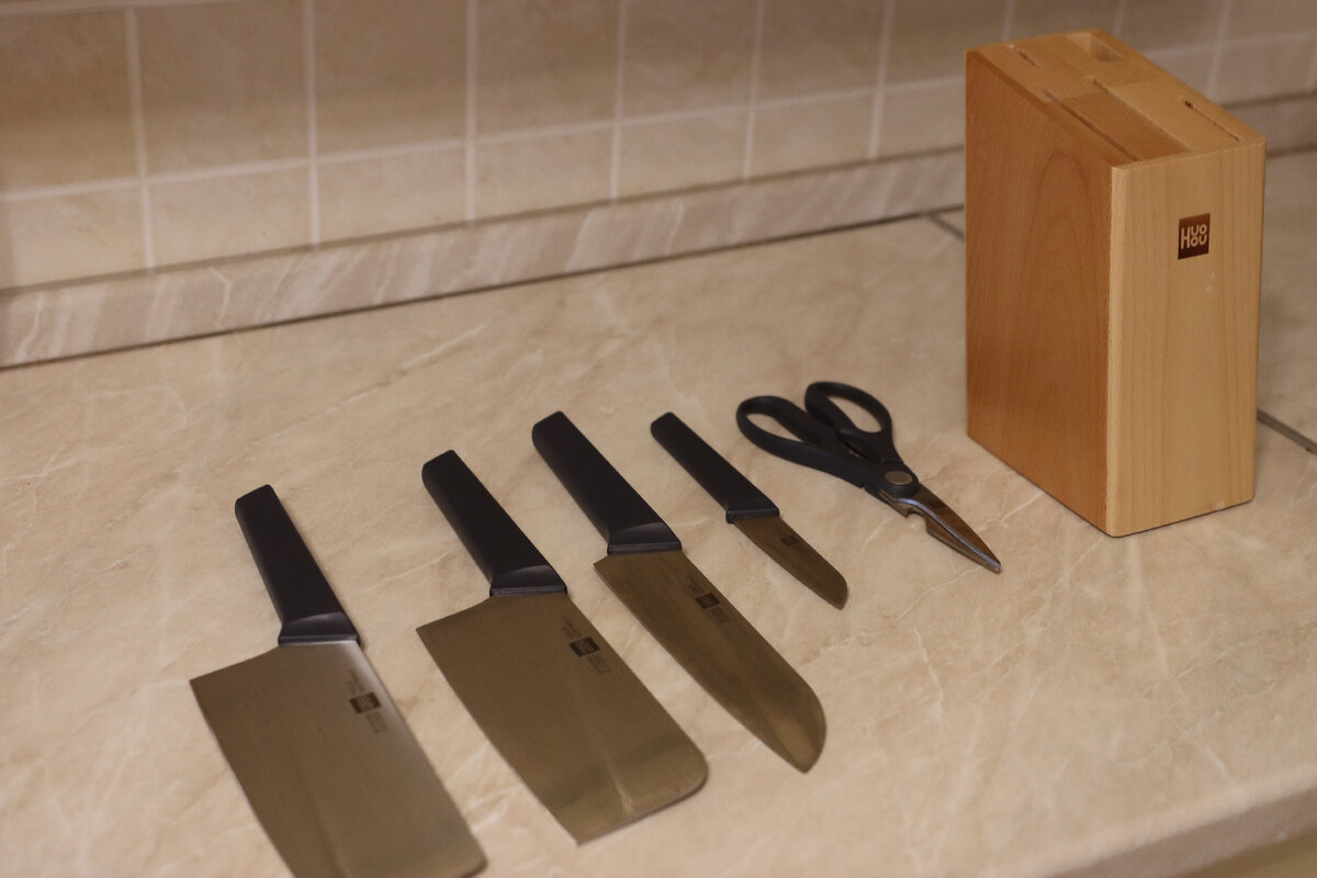 Набор ножей Xiaomi после распаковки