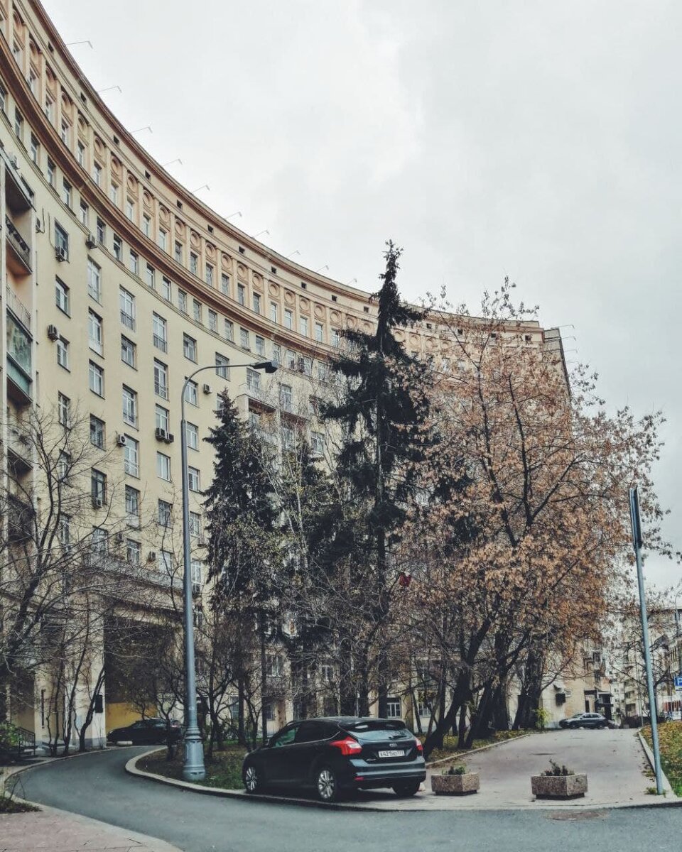 Почему Москва на меня давит: неоднозначное мнение о столице | 🌳ЛеснаяФея  КнижныйЧервь🐛 | Дзен