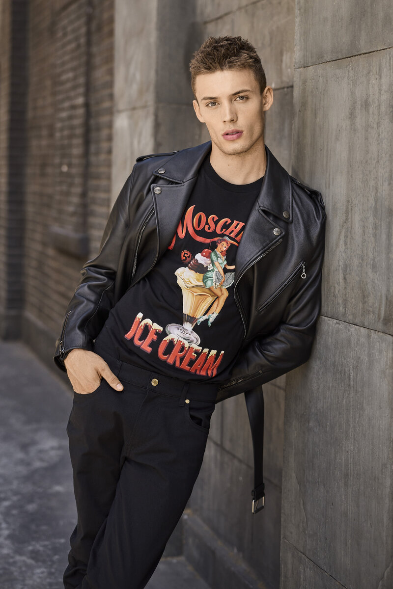Источник фото https://www.moschino.com/