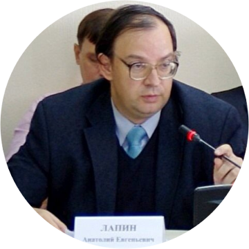 «На сегодня оперативная статистика Росстата имеется за 4 недели июня. Темпы роста цен в июне по стране, согласно оперативной оценке, в три раза выше, чем год назад: 0,6% против 0,2%, - отмечает эксперт. - Поэтому в том, о чем говорит, например, Минэкономразвития (что в августе может произойти сезонное сокращение цен) я, честно говоря, совершенно не уверен. Инфляция нарастает. Я бы пока сейчас оценивал так: темпы инфляции в августе-сентябре будут держаться в плюсе где-то на уровне 0,1-0,2%. Скорее всего, сезонного сокращения цен на плодоовощную группу мы не получим».