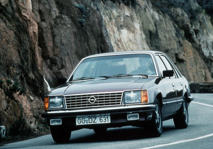Opel Senator 1 поколения (фотография взята с сайта www.drive2.ru)