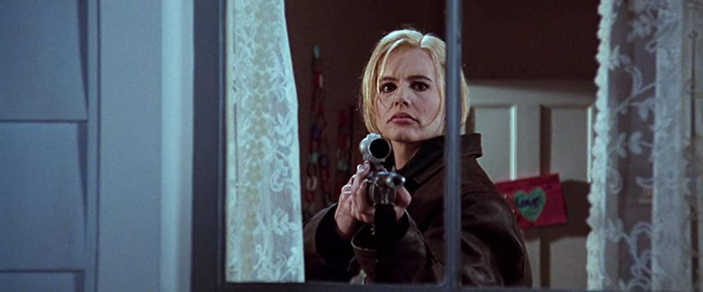 Кадр из фильма The Long Kiss Goodnight. Режиссер: Ренни Харлин. Оператор: Гильермо Наварро. Производство: Forge, New Line Cinema, The Steve Tisch Company