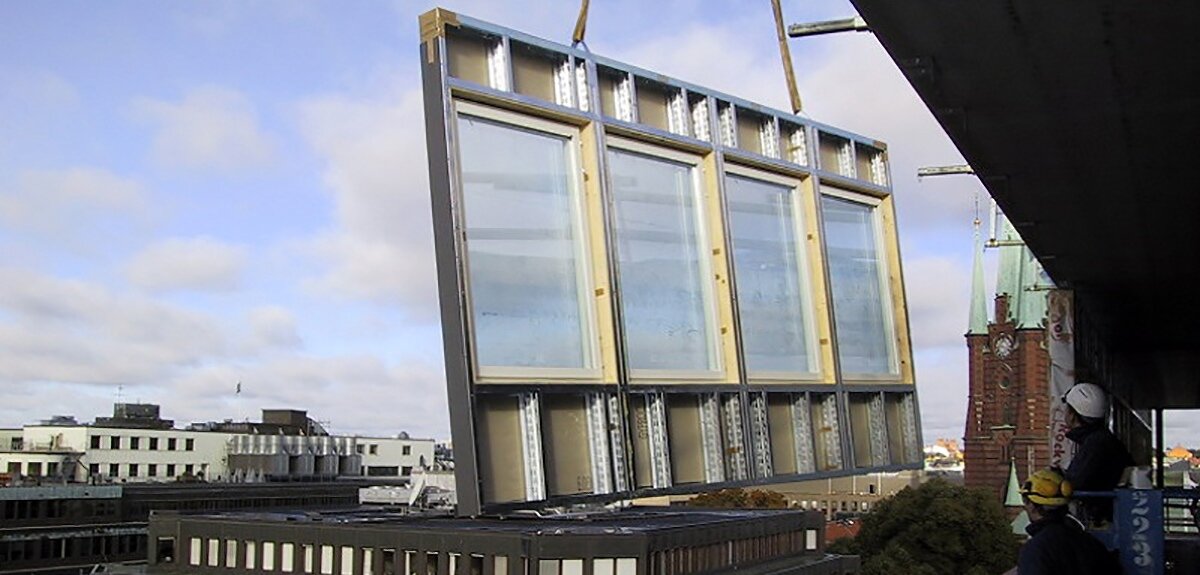 ограждающие конструкции стен. утепленные лстк панели 150. крепление вентфасада к сэндвич панелям. монолитные наружные стены. схема монтаж стеновых панелей промышленного здания.