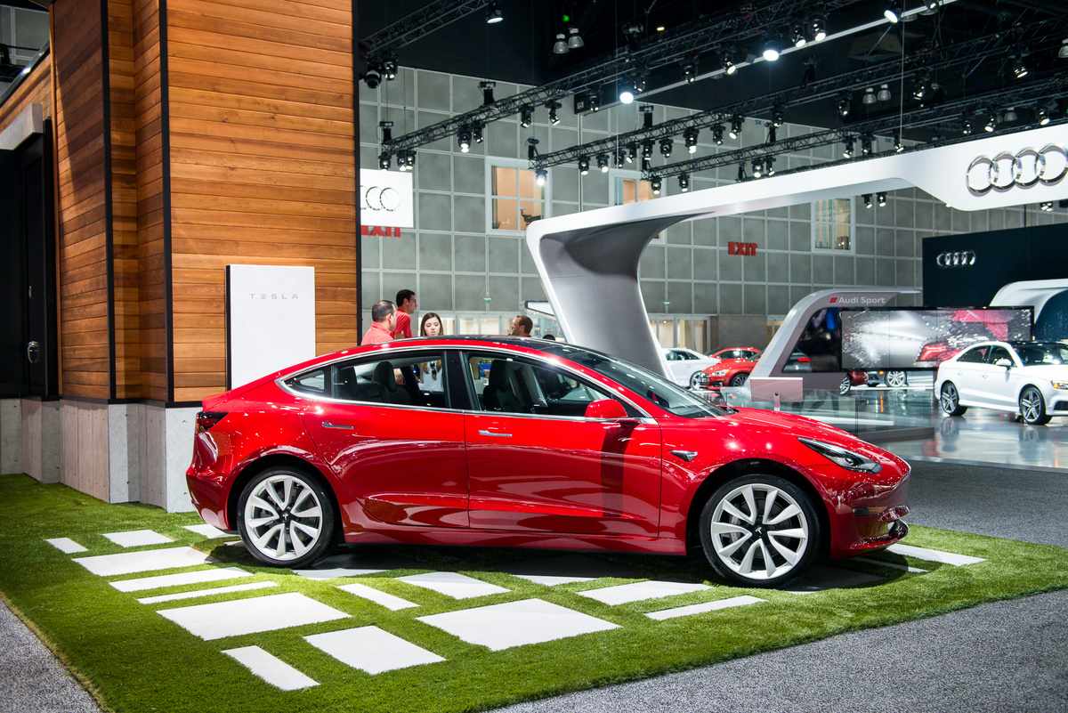 Tesla выросла более чем на 30% за последний месяц