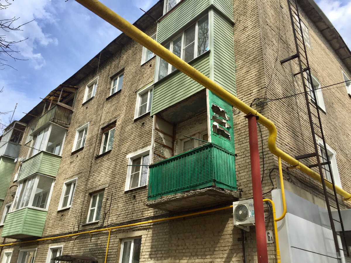 К нам смело можно приезжать и удивляться чисто-русской архитектурой. 