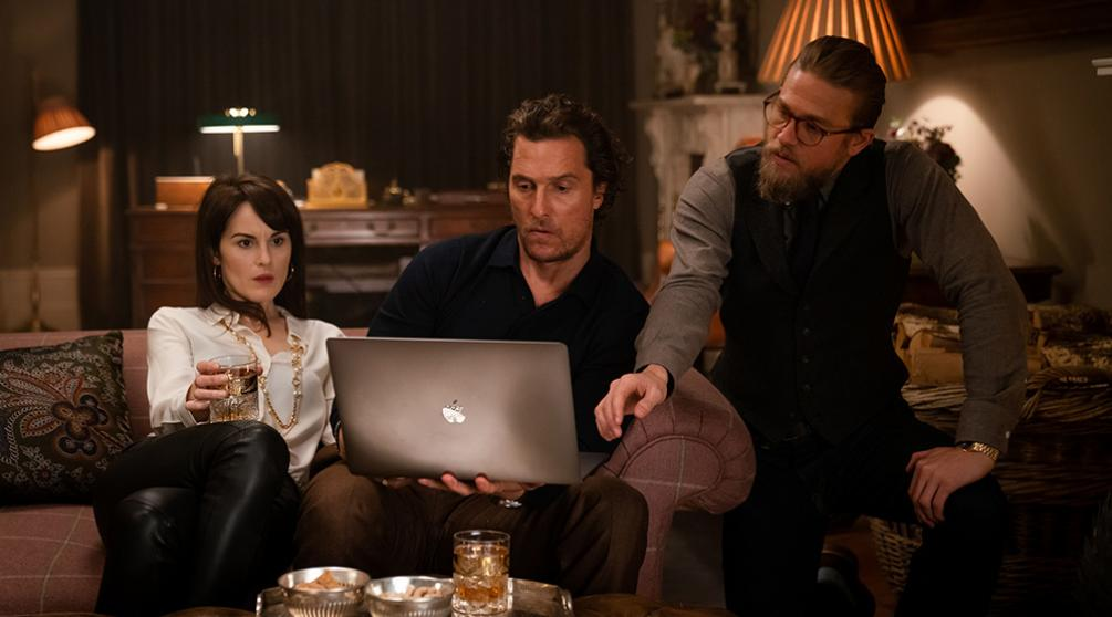 В последнее время появилась возможность смотреть новинки проката практически сразу после того, как они откручиваются в кино. И вот тут киностудии пытаются отыграться за падение доходов от проката. 