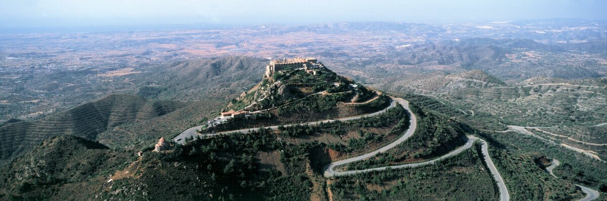 Панорама монастыря Ставровуни 