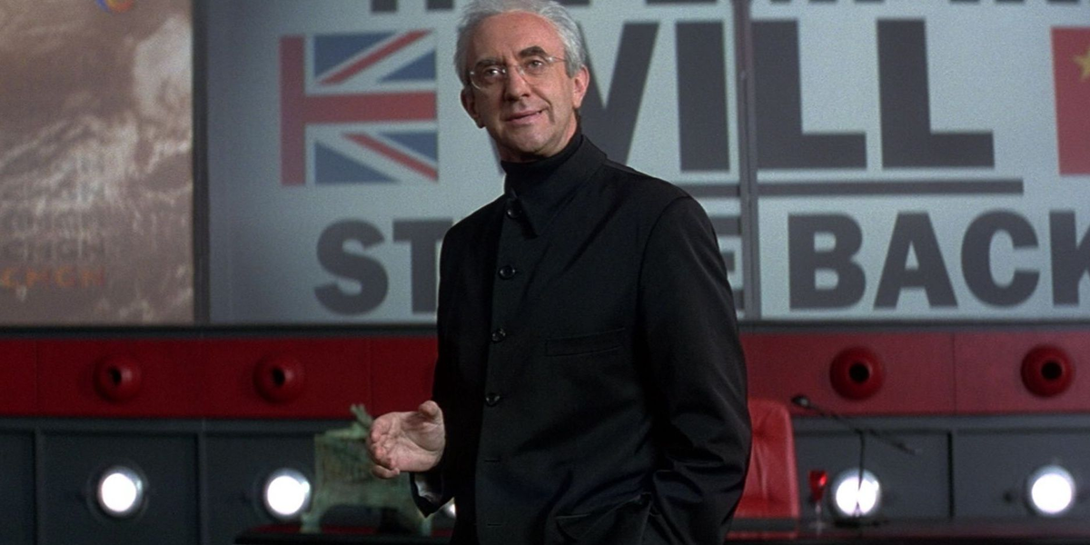 Джон Прайс в роли Эллиота Карвера из фильма "Завтра не умрет никогда", кадр из свободных источников