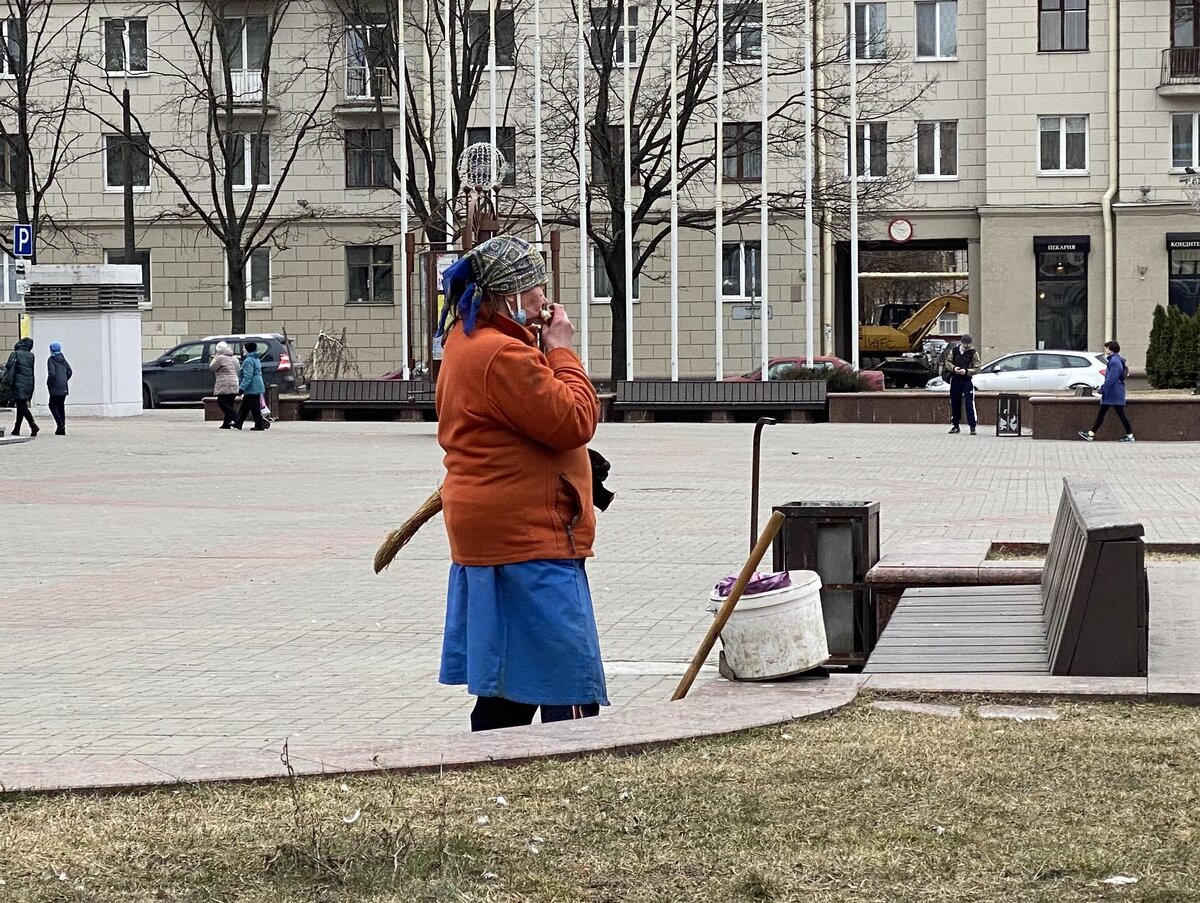 Экономия каждой женщины только на "коммуналке" составила 35 рублей в месяц (1000 RUB).