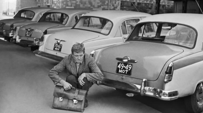 Кадр из фильма «Берегись автомобиля»