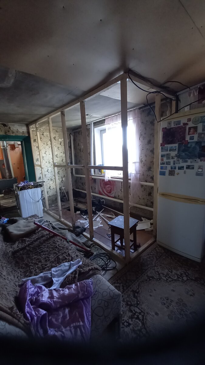 Теперь и в доме туалет будет)))