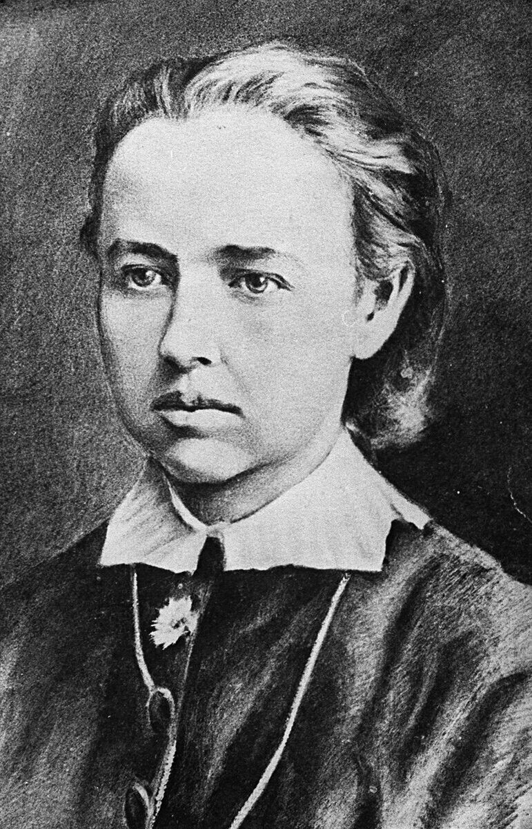 Со́фья Льво́вна Перо́вская (1 [13] сентября 1853, Санкт-Петербург — 3 [15] апреля 1881, Санкт-Петербург) — террористка, член Исполнительного комитета организации «Народная воля». Непосредственно руководила убийством российского императора Александра II.