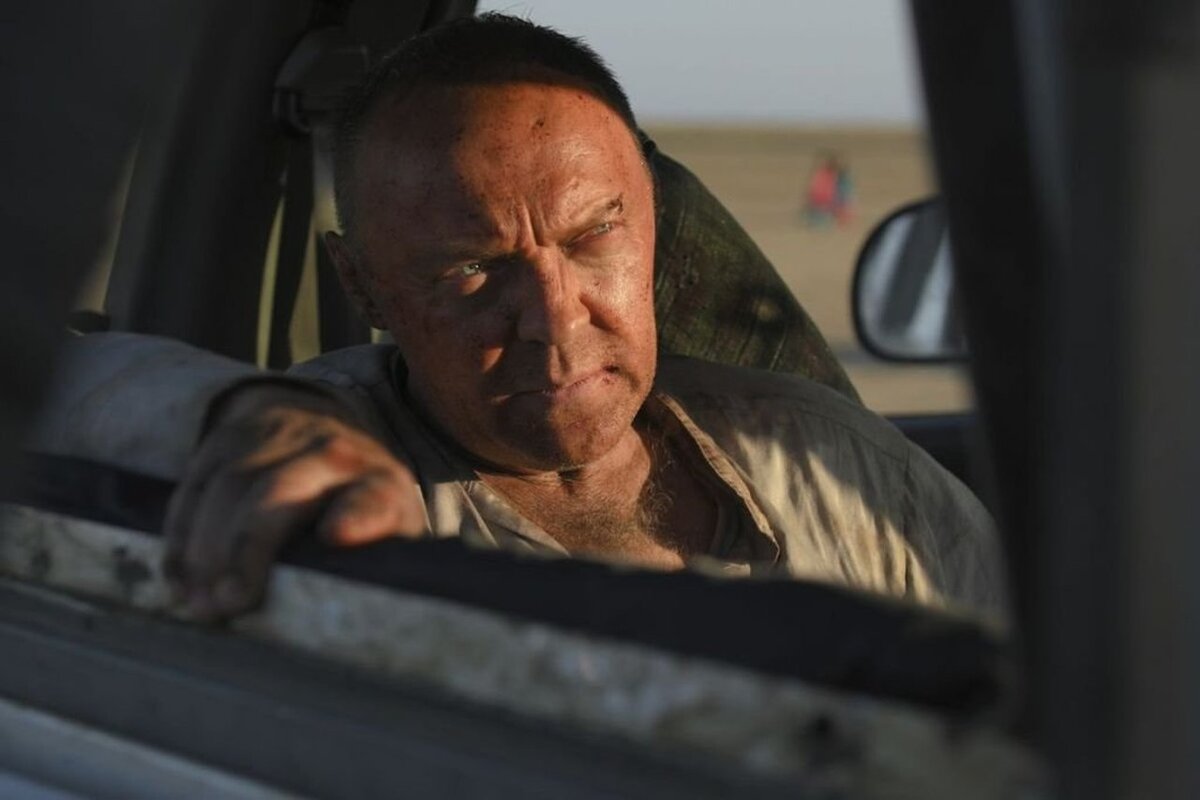 Виталий Кищенко в фильме «Своя война. Шторм в пустыне»