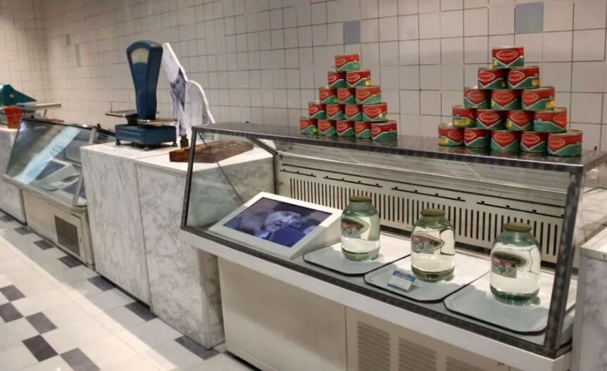 Экспозиция «пустой прилавок» в Ельцин-центре (иллюстрация из открытых источников)