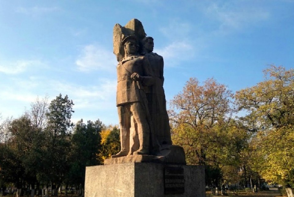     Памятник красным казак отремонтируют в Новочеркасске. Фото: сайт Управления культуры Ростова.