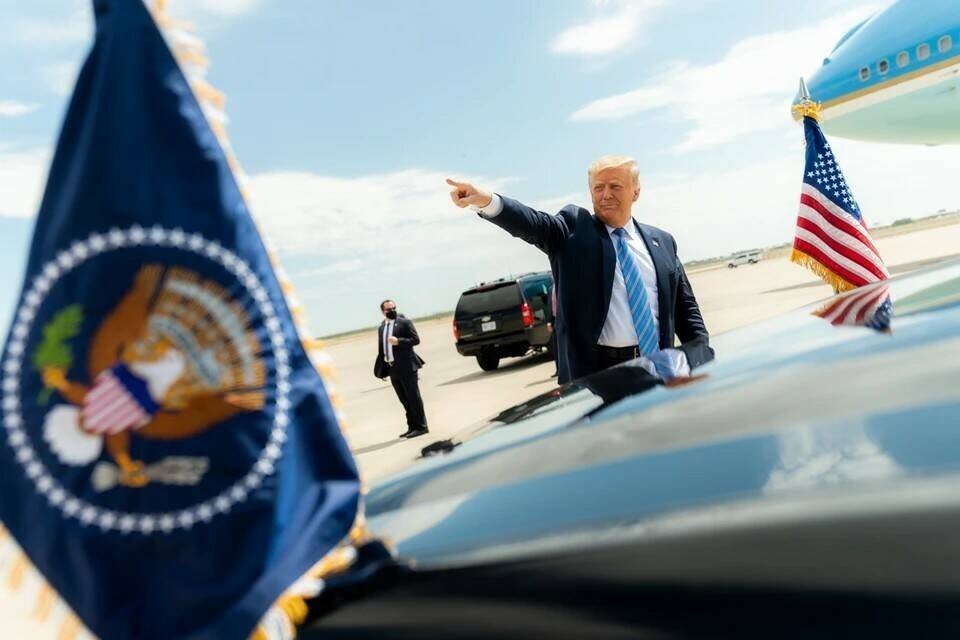     Трамп намекнул, что готов участвовать в выборах президента США в 2024 году  GLOBAL LOOK PRESS