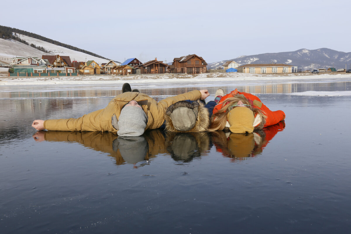 Гости "Территория Байкал" на льду Малого моря