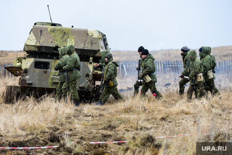    По мнению Али Риза, Запад мог сдержать Россию и не допустить начало конфликта с Украиной