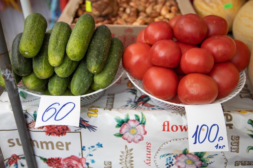     В Томске в октябре подорожали дрова, экскурсии и свежие помидоры Николай ОБЕРЕМЧЕНКО