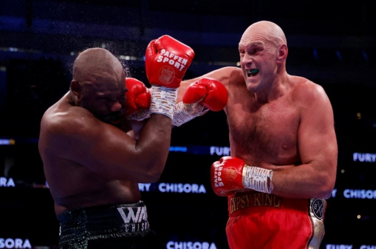    Фьюри победил Чисору и защитил титул чемпиона WBC