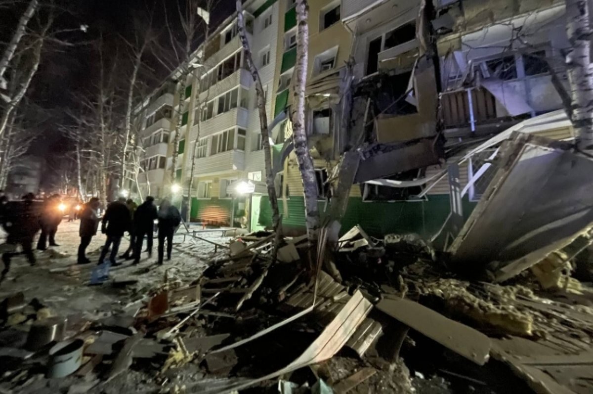    Глава МЧС вылетел в Нижневартовск, где произошёл взрыв газа в жилом доме