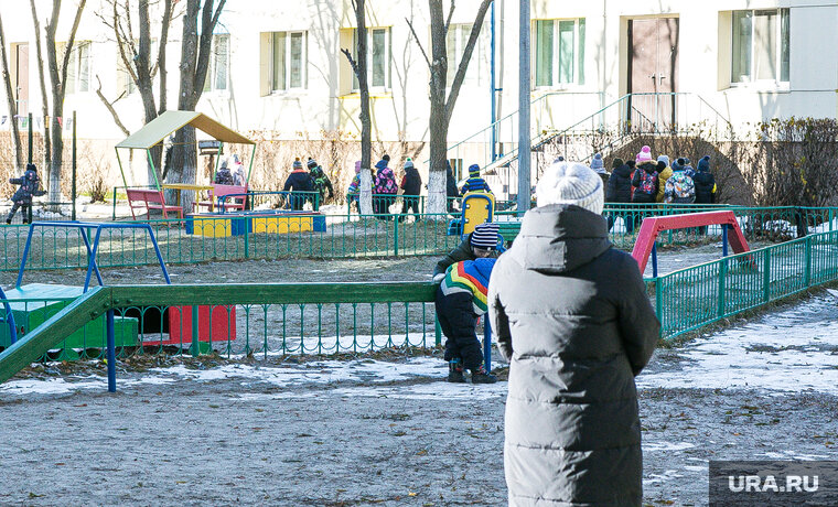    Работники школ и детских садов обратились в ГД за досрочным выходом на пенсию